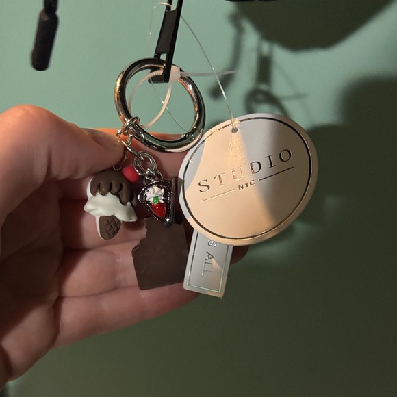 Studio Black Quilted Crossbody Bag - Picture 2 of 4